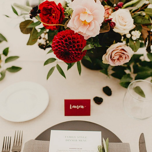 Mesa de una boda con sitting plan